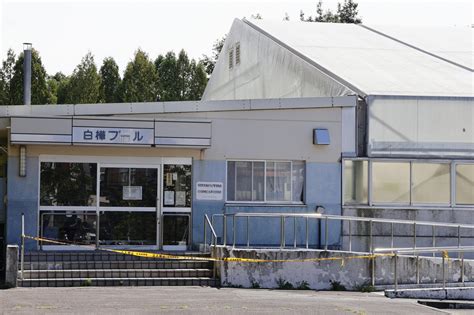 北広島 プールで小6児童が一時意識不明に 授業中に溺れた .